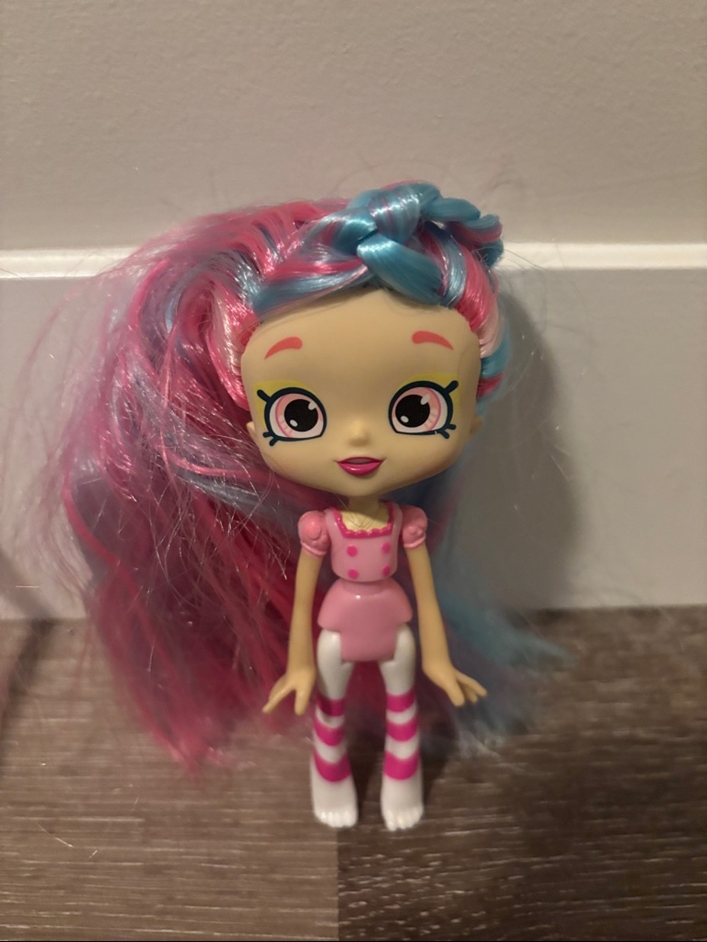 Shopkins shoppies doll
